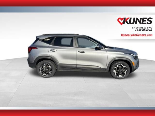 Used 2025 Kia Seltos S image 3