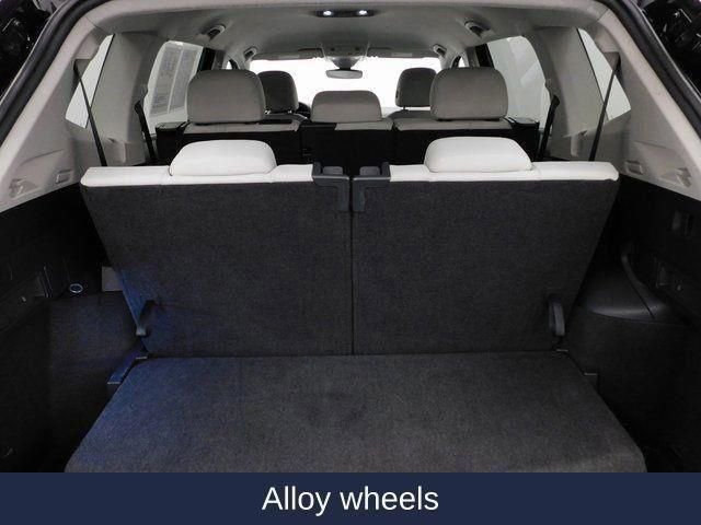 Used 2024 Volkswagen Tiguan S image 26