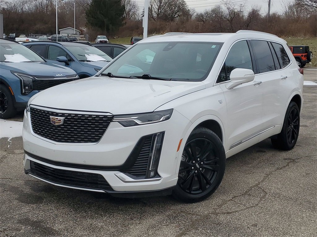 Used 2021 Cadillac XT6 Premium Luxury image 38