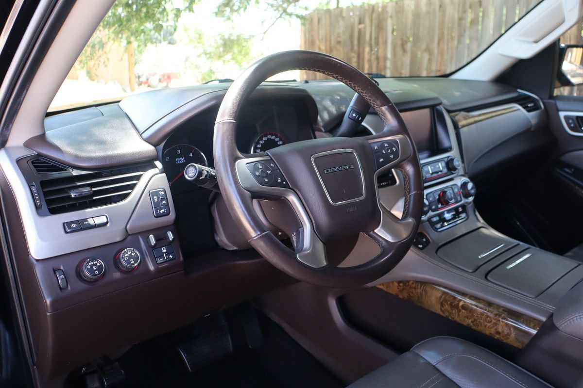 Used 2016 GMC Yukon XL Denali w/ Open Road Package AWD/4WD image 15