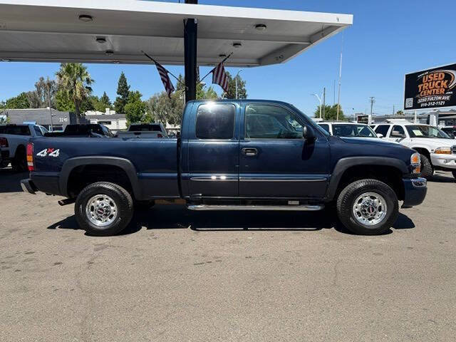 Used 2006 GMC Sierra 2500 SLT w/ Onstar Plus Package AWD/4WD image 5