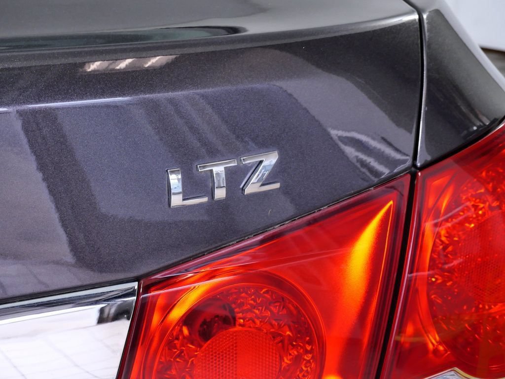 Used 2015 Chevrolet Cruze LTZ FWD image 7