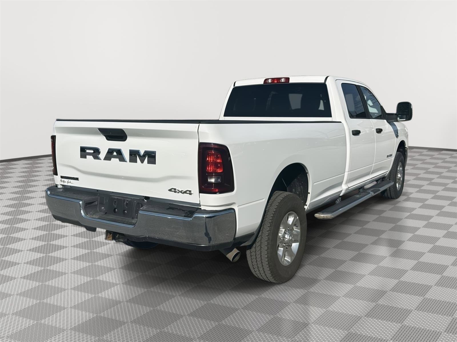 Used 2025 RAM 2500 Big Horn AWD/4WD image 5