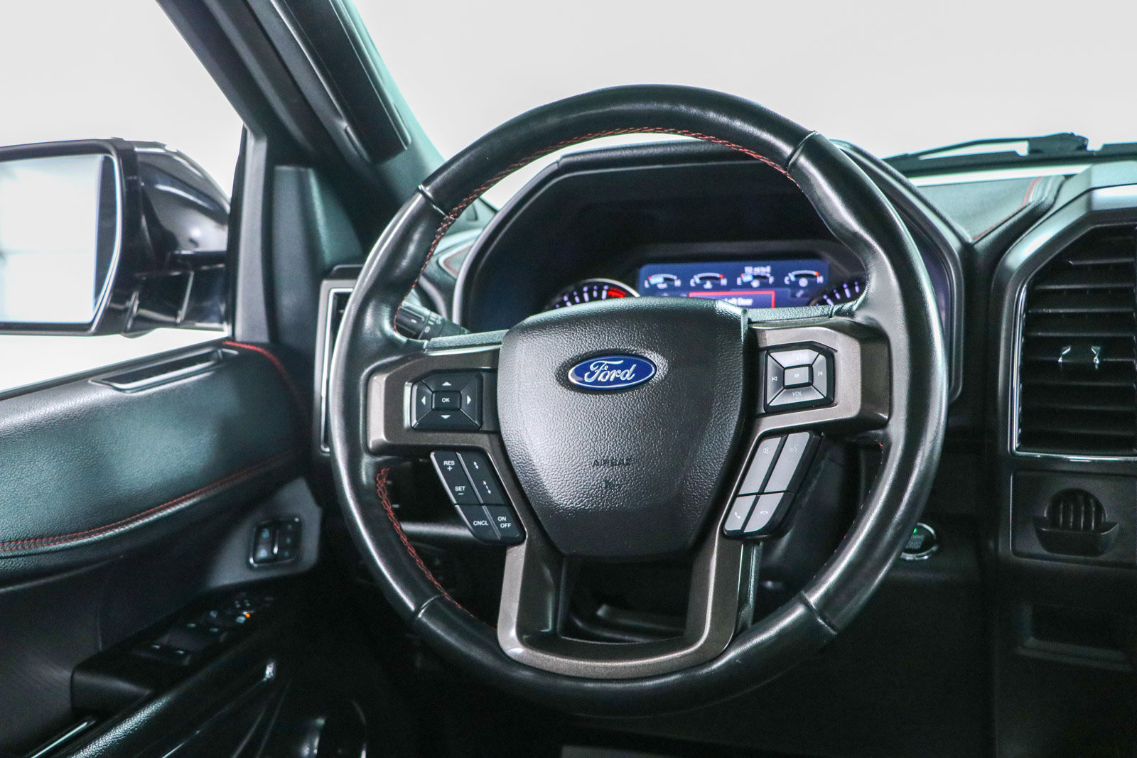 Used 2021 Ford Expedition Limited RWD image 13