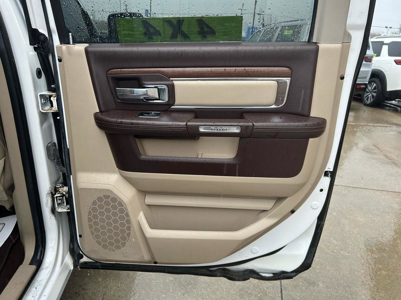 Used 2013 RAM 1500 Laramie w/ Convenience Group AWD/4WD image 15