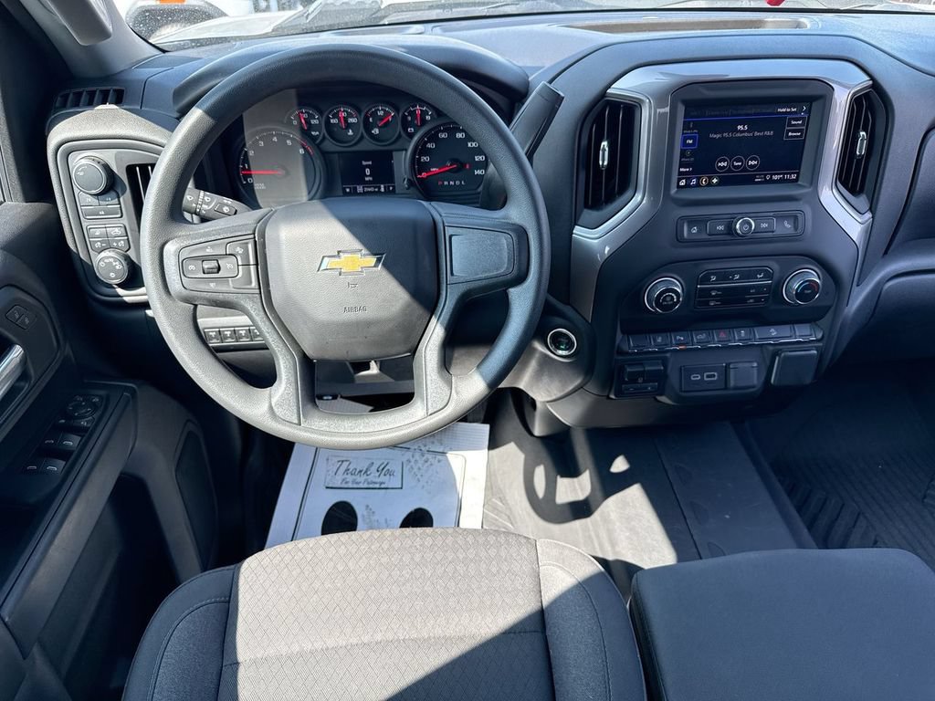 Used 2025 Chevrolet Silverado 2500 Custom w/ Custom Value Package AWD/4WD image 14