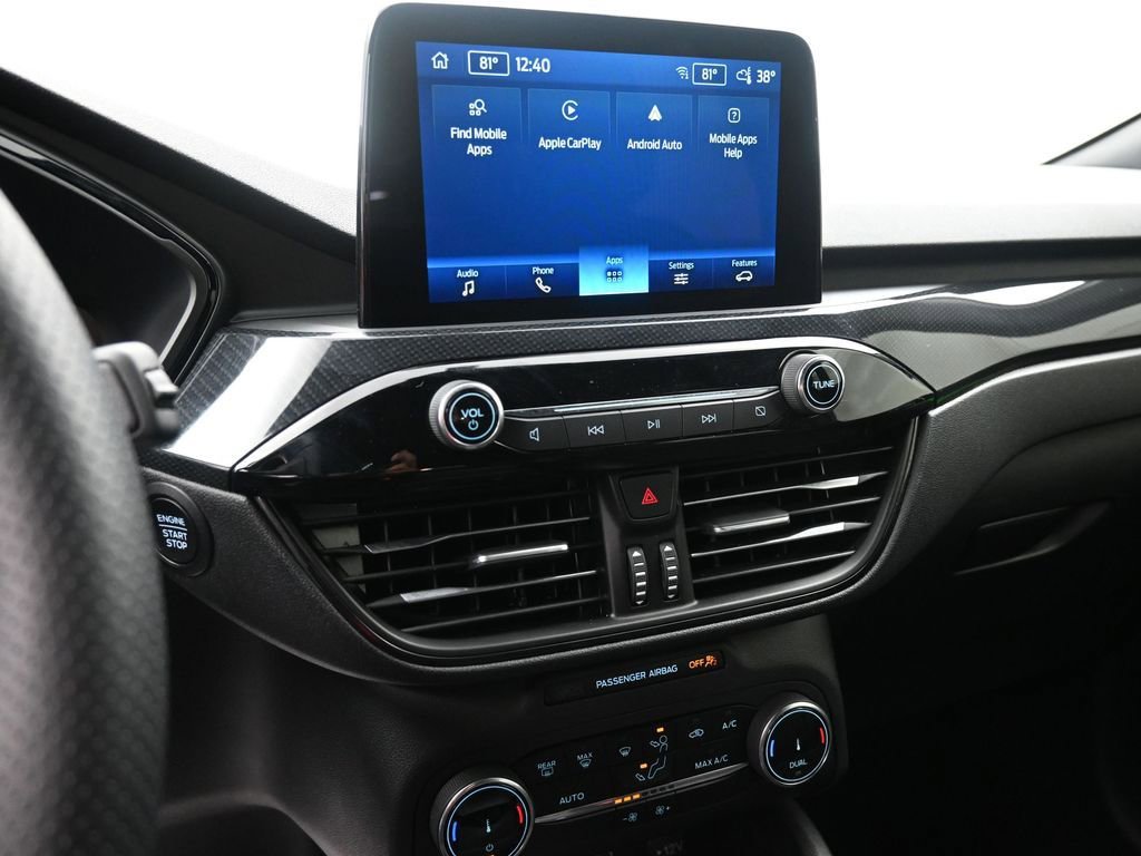 Used 2025 Ford Escape ST-Line image 13