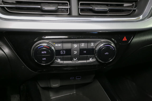 Used 2025 Chevrolet Trax LT w/ Driver Confidence Package FWD image 25