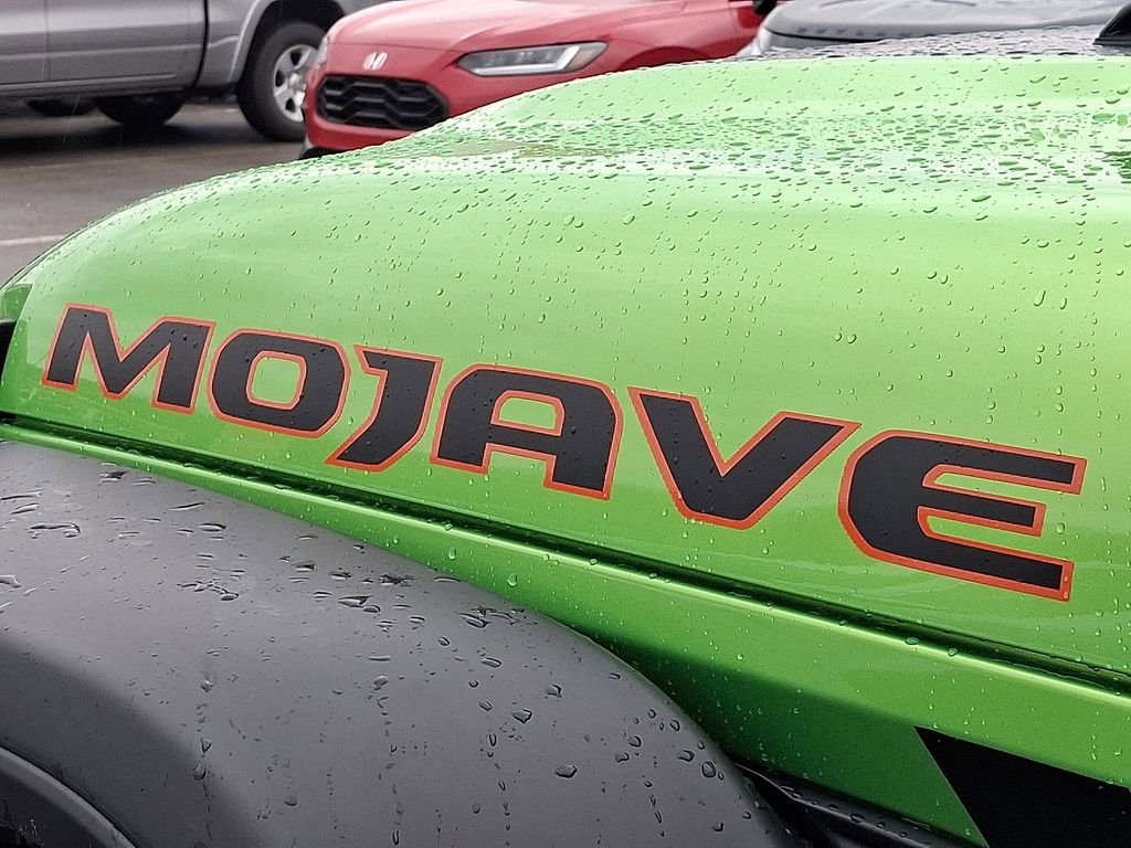 Used 2025 Jeep Gladiator Mojave w/ Convenience Group image 29