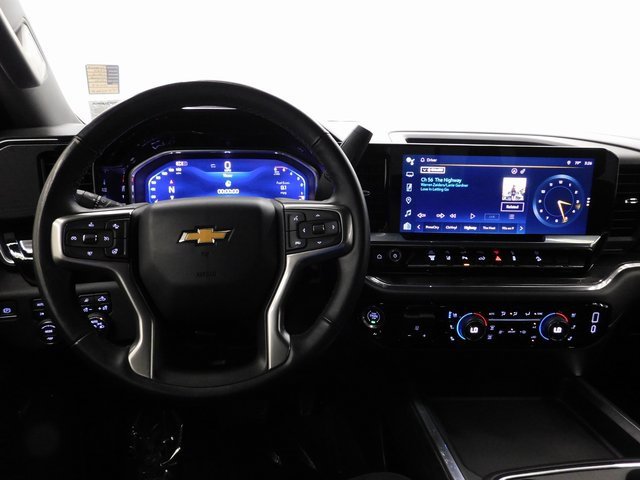 Used 2024 Chevrolet Silverado 2500 LTZ w/ LTZ Convenience Package image 33