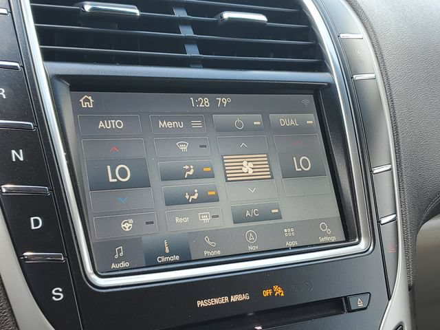 Used 2019 Lincoln Nautilus Select AWD/4WD image 16