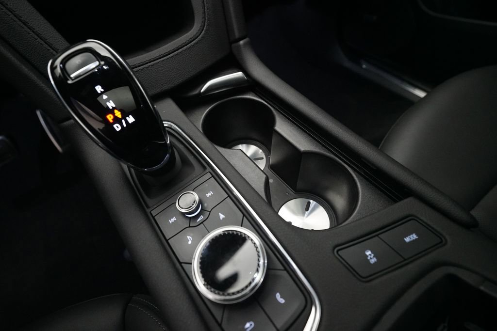 Used 2023 Cadillac XT5 Sportv w/ Technology Package image 17