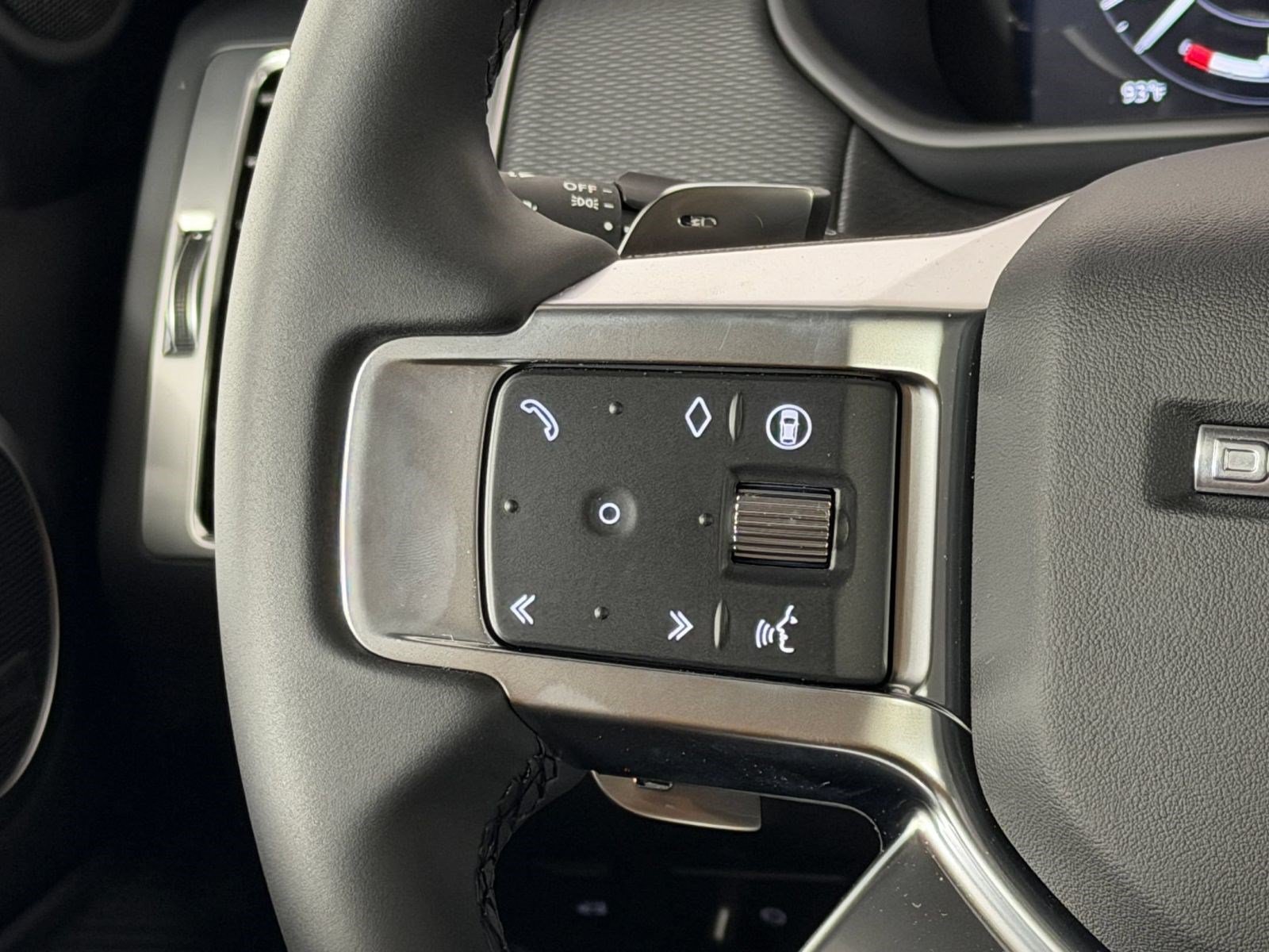 New 2026 Land Rover Discovery Dynamic SE AWD/4WD image 14