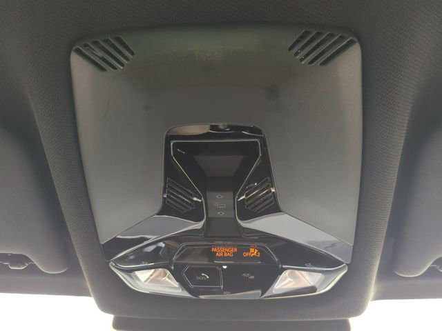 Used 2025 BMW X2 xDrive28i image 25