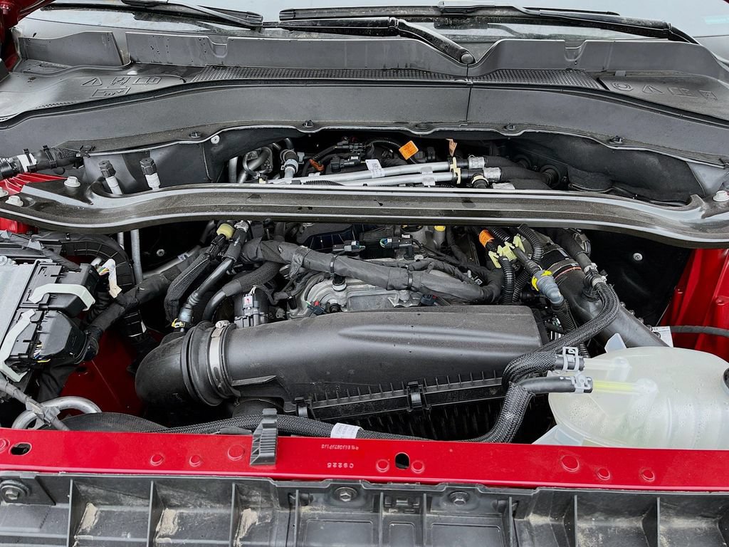 Used 2025 Ford Explorer Platinum AWD/4WD image 30