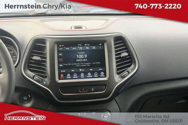 Used 2022 Jeep Cherokee Trailhawk w/ Premium Leather Package image 9