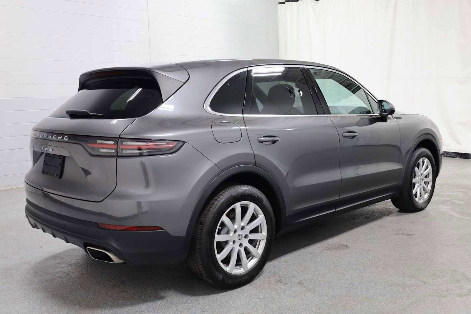 Used 2022 Porsche Cayenne image 9