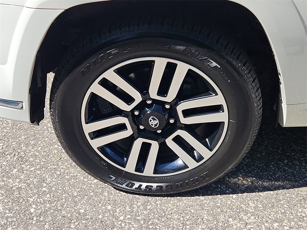 Used 2023 Toyota 4Runner Limited image 7