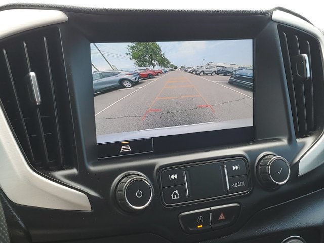 Used 2022 GMC Terrain SLE w/ Driver Convenience Package FWD image 19