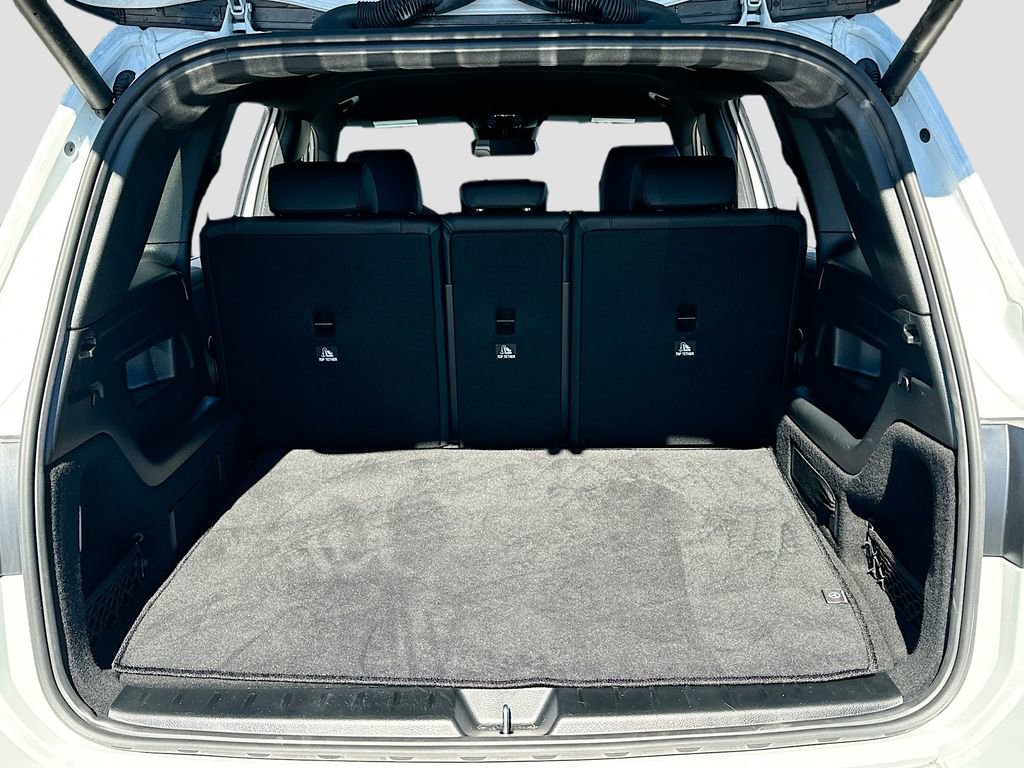 Used 2024 Mercedes-Benz GLB 250 image 24