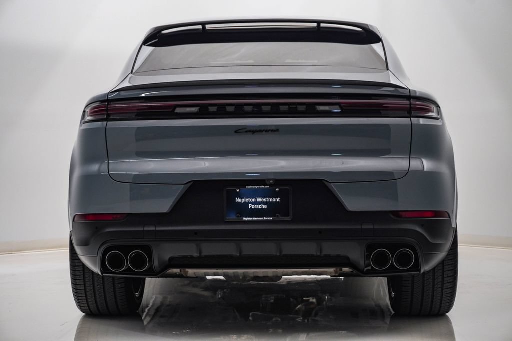 Certified 2025 Porsche Cayenne Coupe AWD/4WD image 10