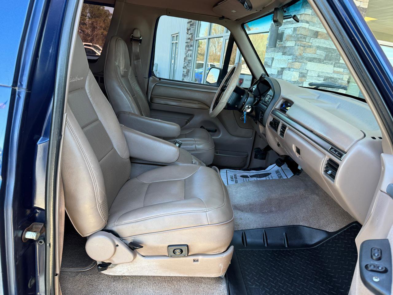 Used 1995 Ford Bronco Eddie Bauer image 15