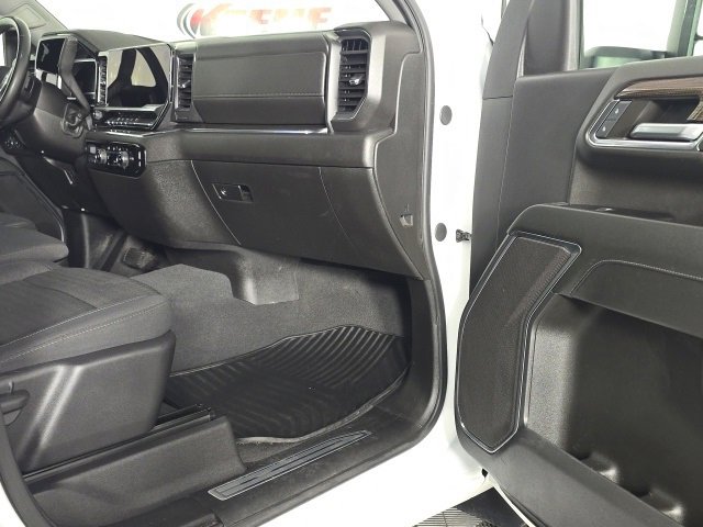 Used 2024 Chevrolet Silverado 2500 LT image 30