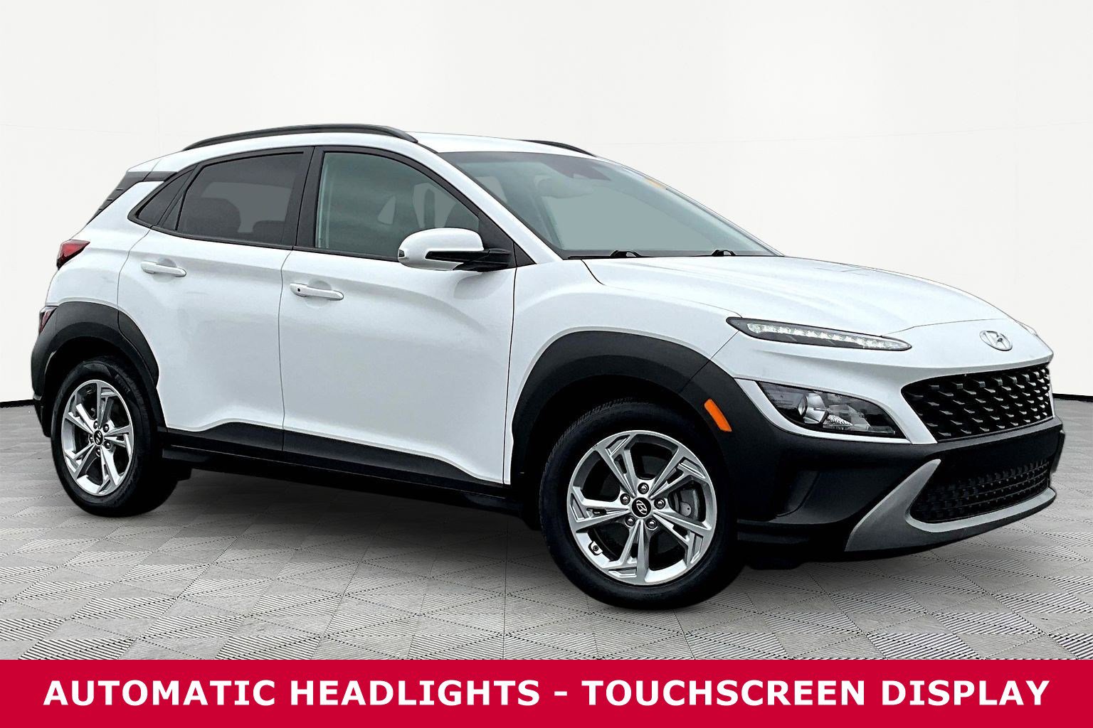 Used 2022 Hyundai Kona SEL image 2