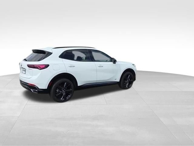 Certified 2025 Buick Envision Sport Touring AWD/4WD image 4