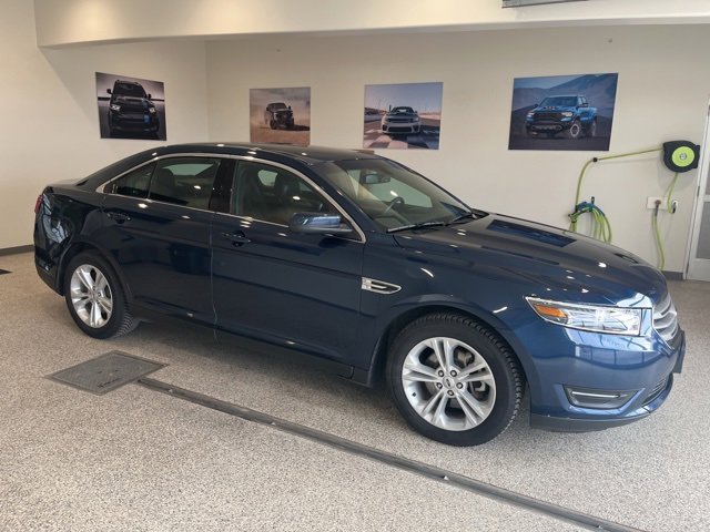 Used 2017 Ford Taurus SEL w/ Equipment Group 201A image 1