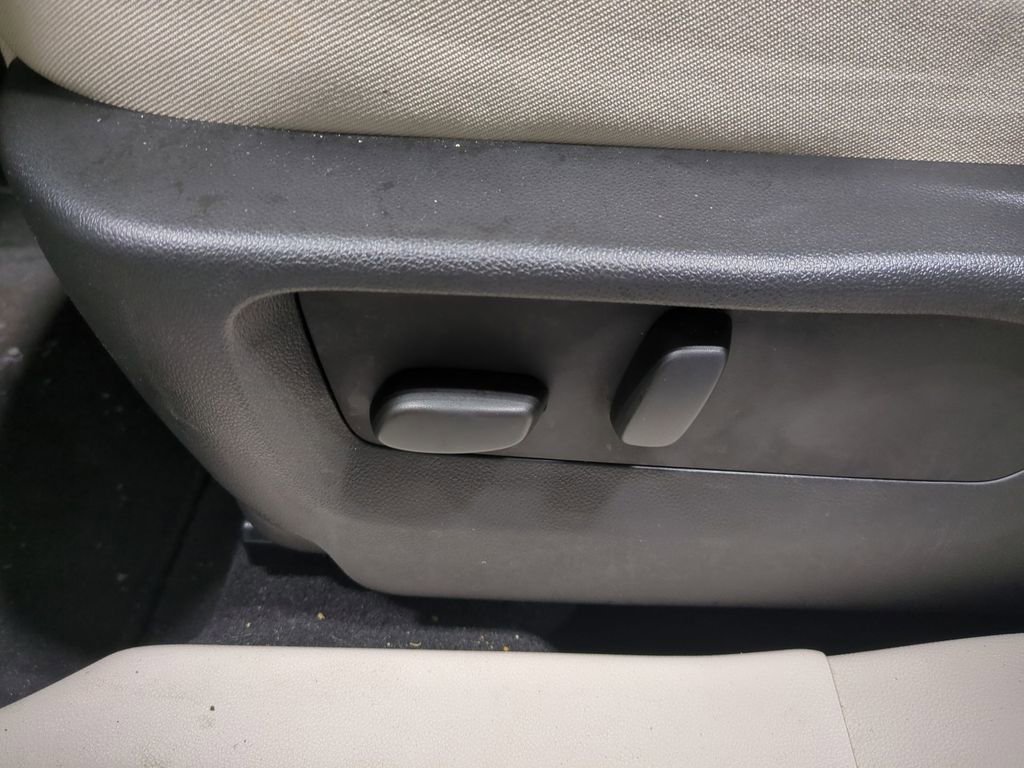 Used 2023 Buick Envision Preferred image 21