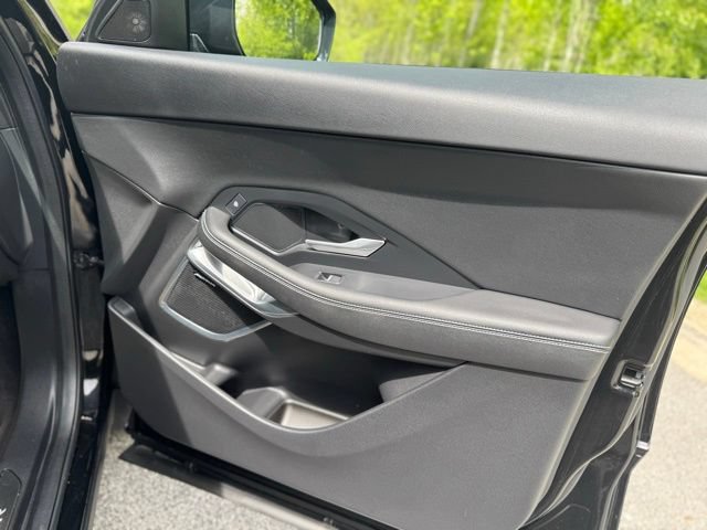 Certified 2024 Jaguar E-PACE R-Dynamic SE AWD/4WD image 18