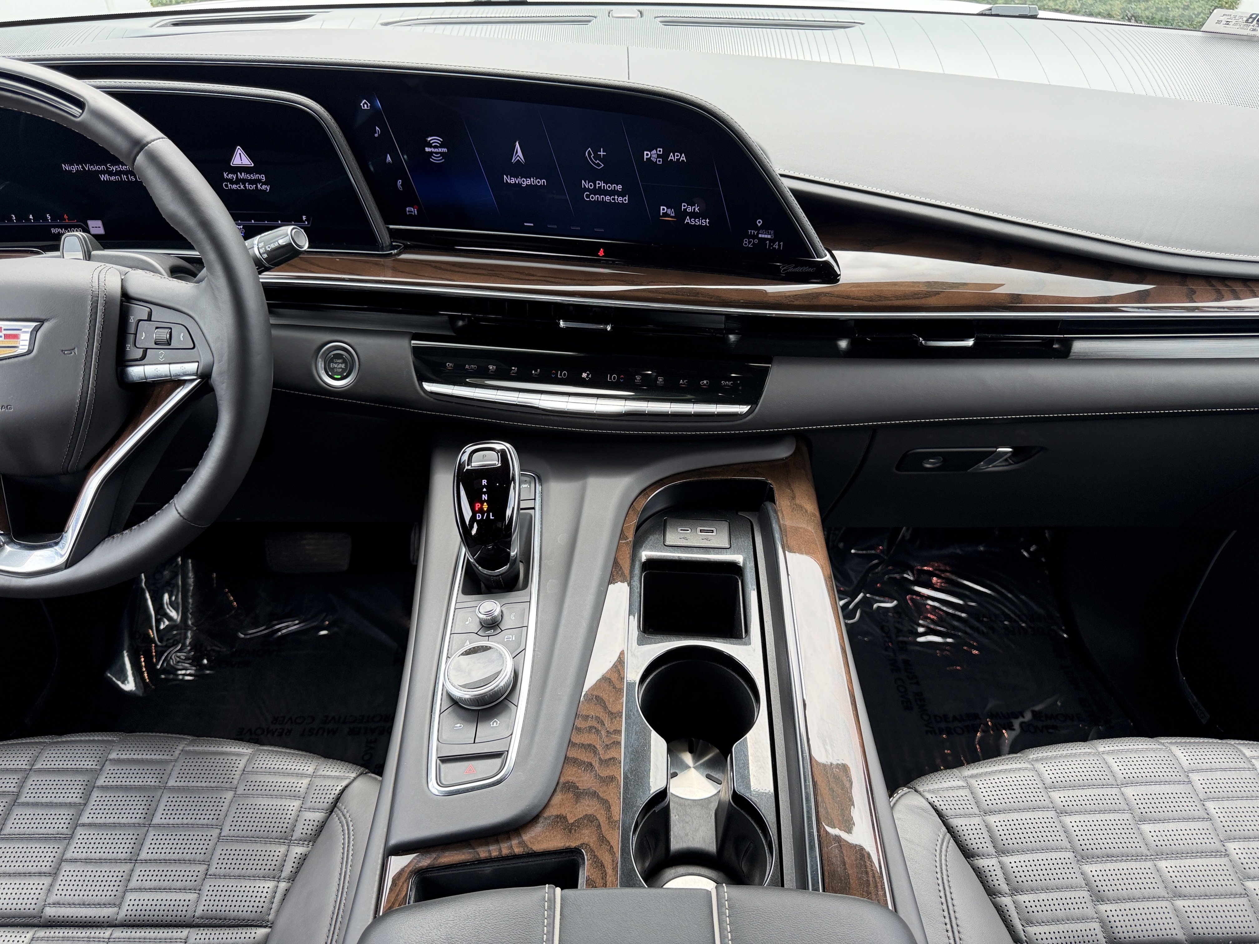 Certified 2024 Cadillac Escalade ESV Premium Luxury Platinum w/ LPO, Floor Liner Package AWD/4WD image 16