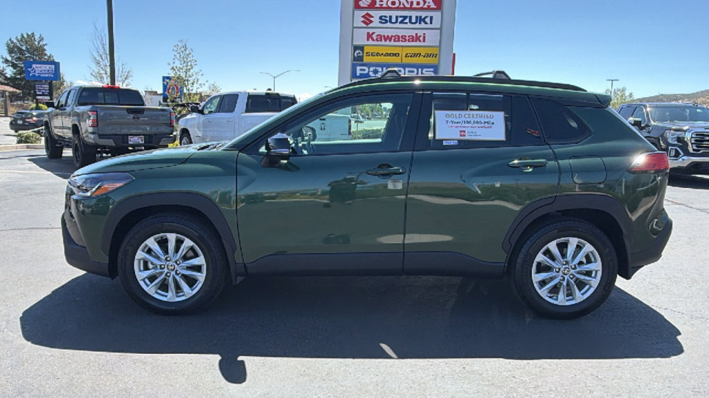 Certified 2025 Toyota Corolla Cross LE AWD/4WD image 6