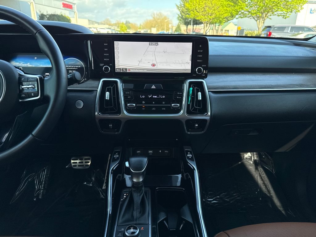 Certified 2023 Kia Sorento SX Prestige AWD/4WD image 25