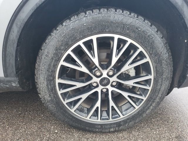 Used 2024 Ford Escape SE image 18