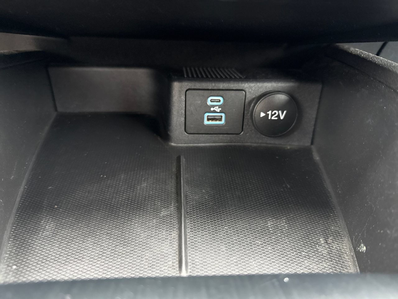 Used 2023 Ford Escape Active AWD/4WD image 29