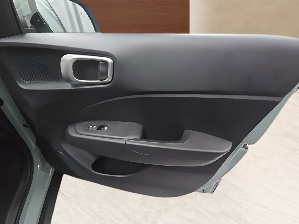 New 2026 Hyundai Venue SEL FWD image 25