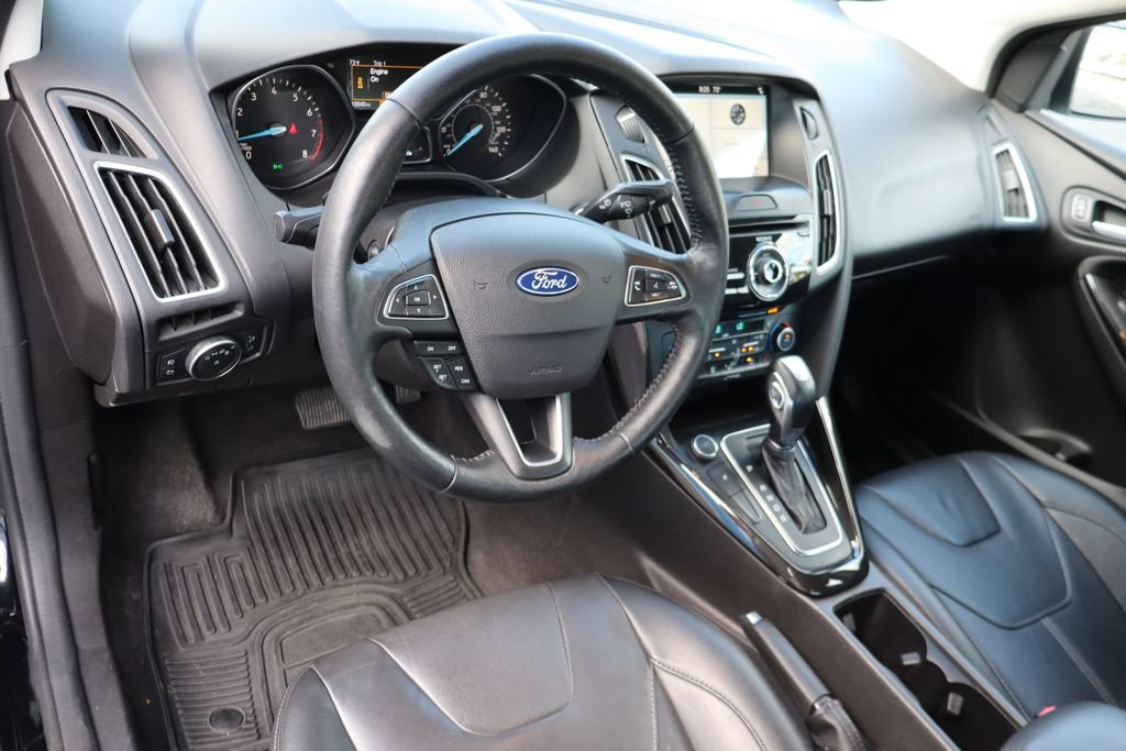 Used 2018 Ford Focus Titanium FWD image 5