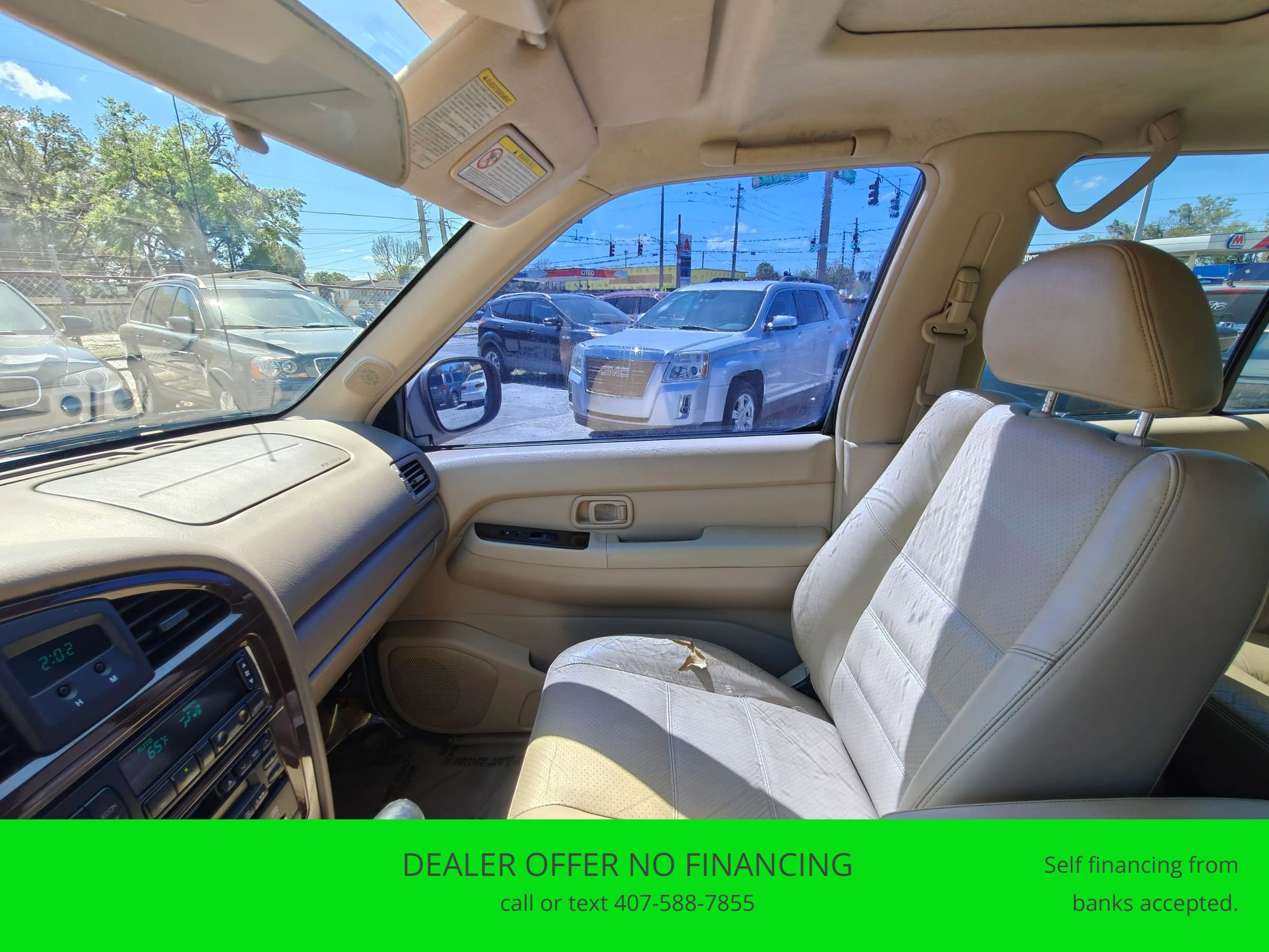 Used 2001 Nissan Pathfinder LE image 10