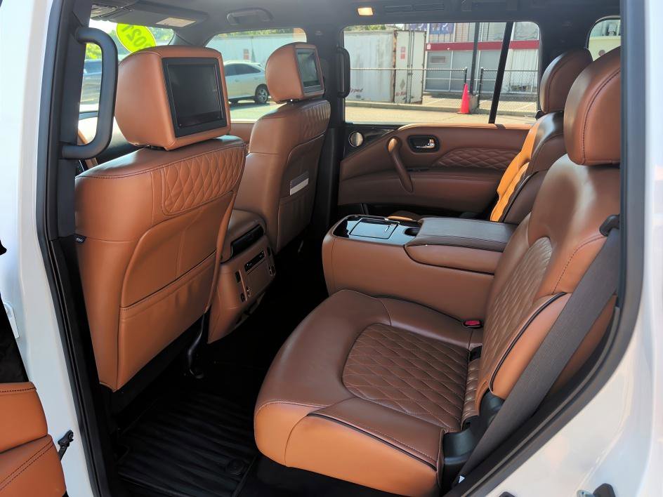 Used 2021 INFINITI QX80 Sensory w/ All-Season Package AWD/4WD image 9