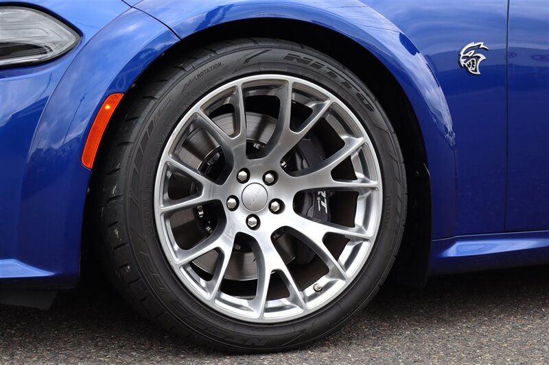 Used 2022 Dodge Charger SRT Hellcat RWD image 12