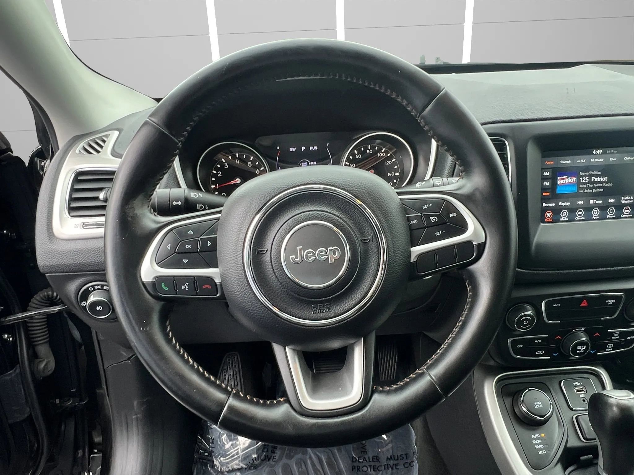 Used 2019 Jeep Compass Latitude image 16