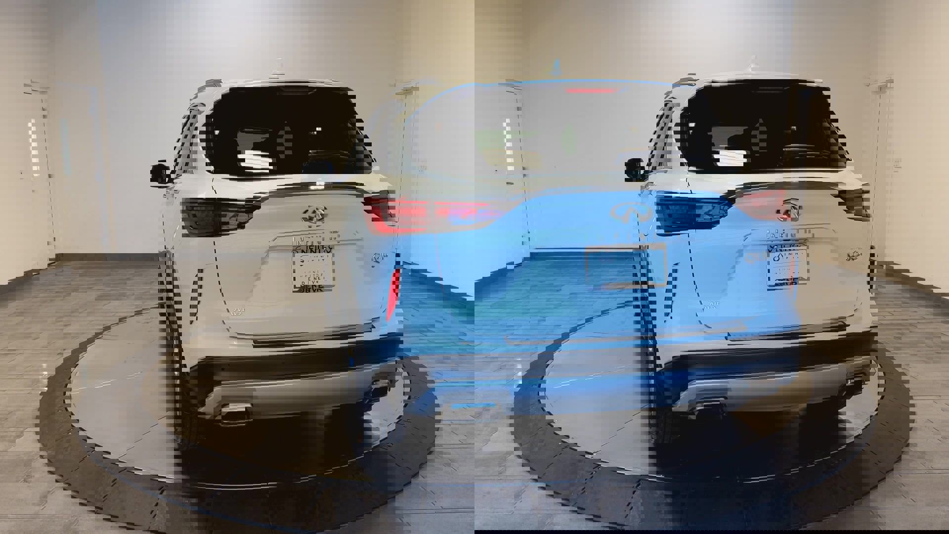 Certified 2022 INFINITI QX50 Essential image 7