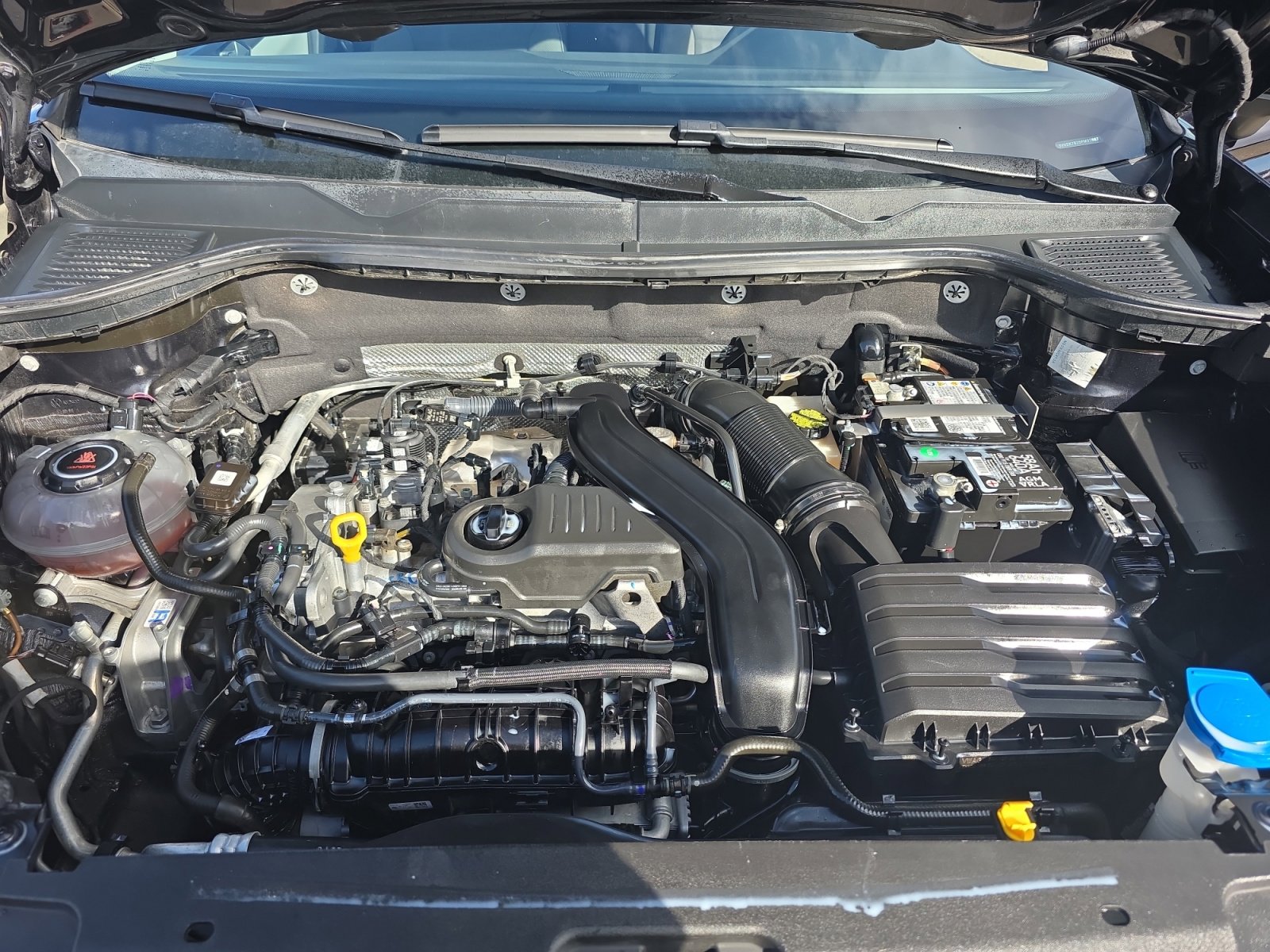 Certified 2023 Volkswagen Taos SE w/ Black Wheel Package image 22