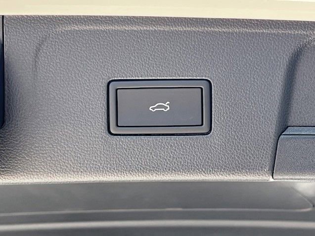 New 2026 Volkswagen Atlas Peak Edition image 37