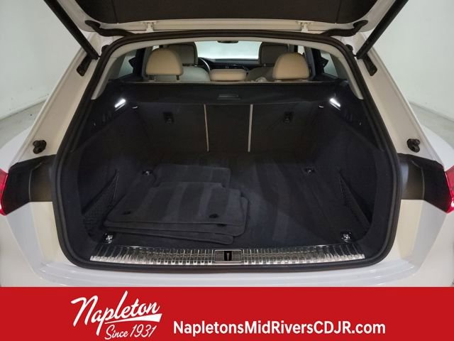 Used 2024 Audi Q8 e-tron Premium Plus w/ Premium Plus Package image 15