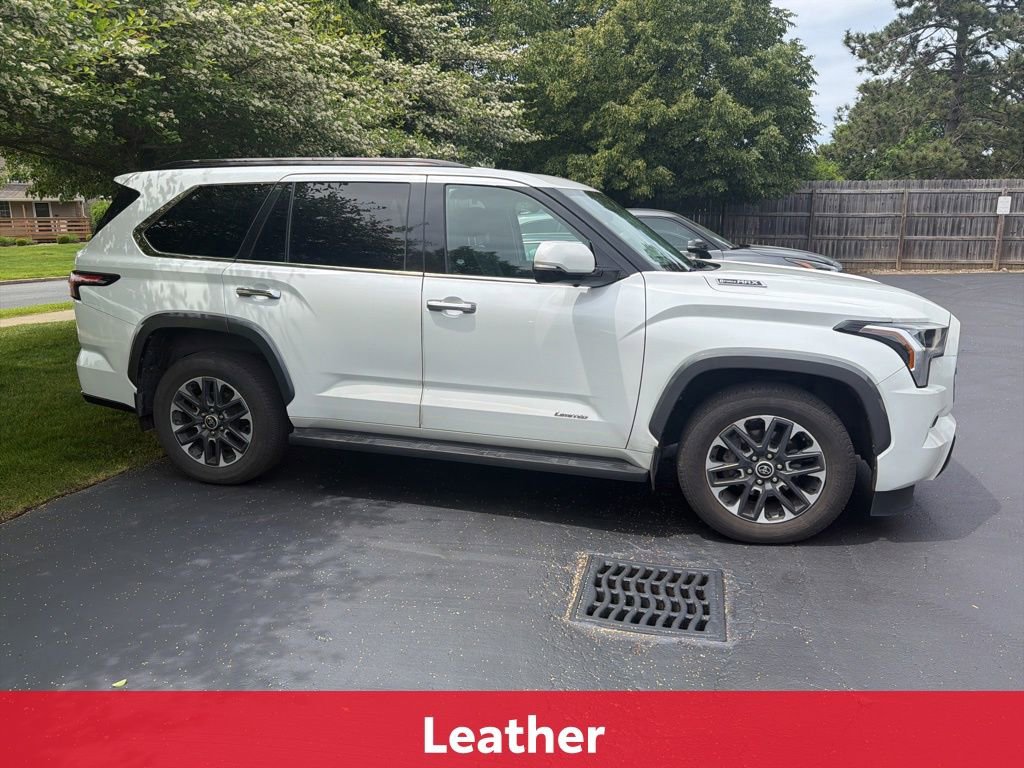 Certified 2023 Toyota Sequoia Limited AWD/4WD image 7