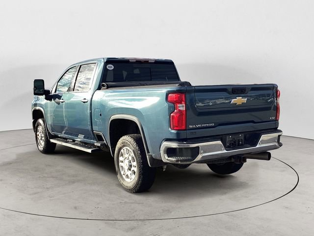 Used 2024 Chevrolet Silverado 3500 LTZ image 3