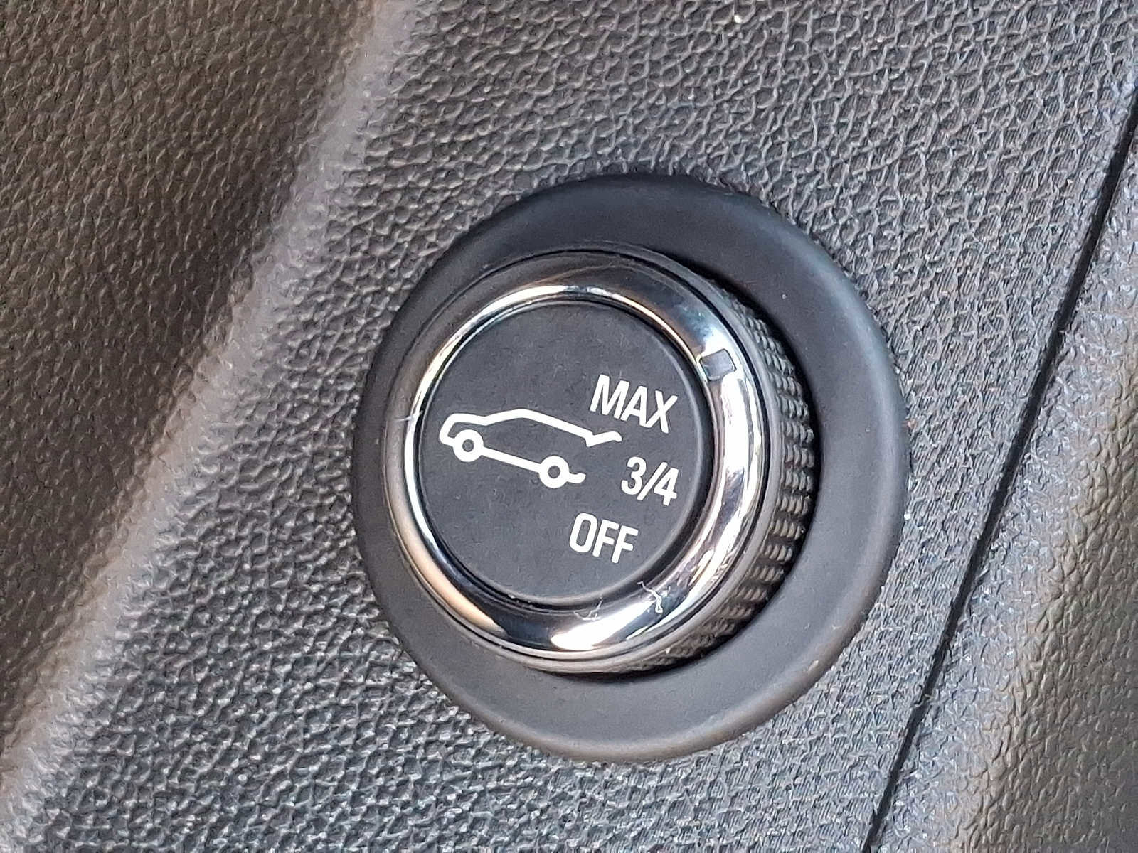 Used 2023 Chevrolet Traverse LT AWD/4WD image 26